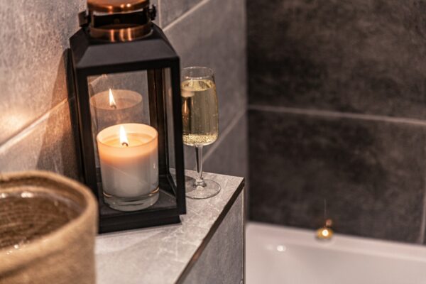 Decorative candle